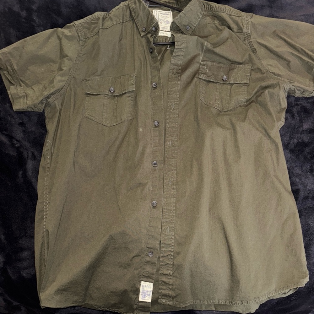 Unisex Olive Green Short Sleeve Button up Shirt